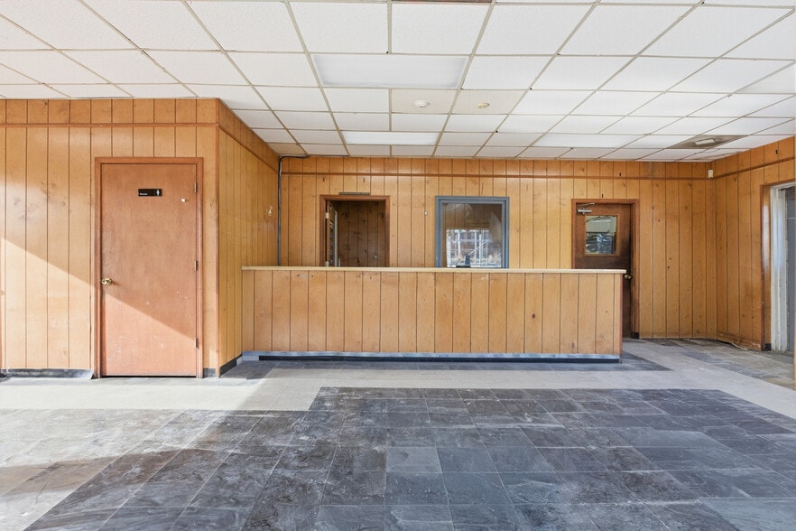 More Photos Of 36 Mize Rd, Toccoa Light Manufacturing For Sale