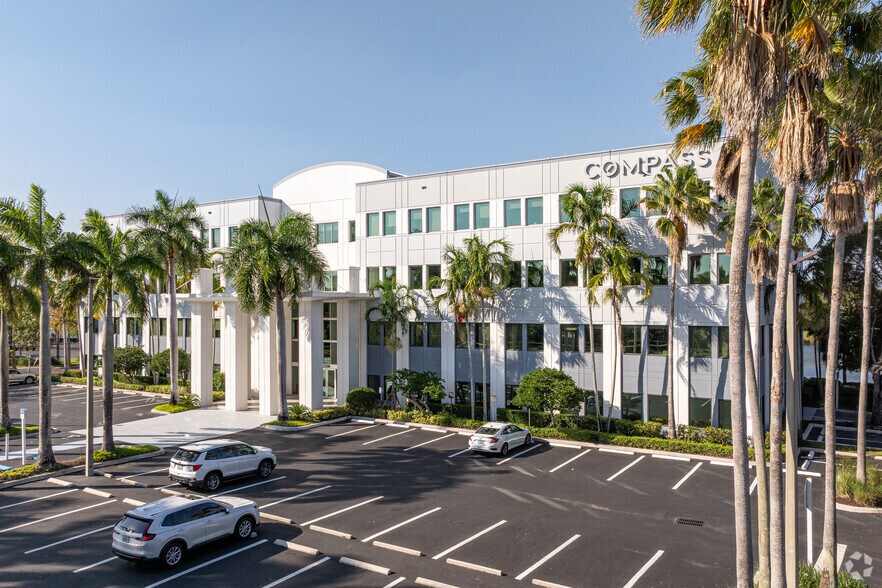 More Photos Of 2500 Weston Rd, Weston Office For Lease