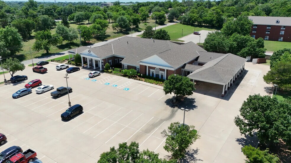 Primary Photo Of 201 N Bryant Ave, Edmond Office For Sale