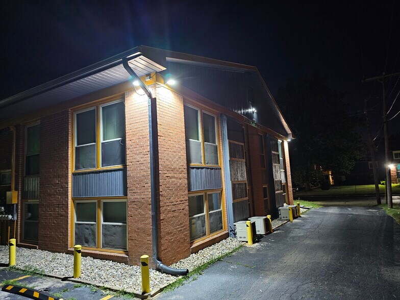 Primary Photo Of 6333 Hollister Dr, Indianapolis Office For Sale