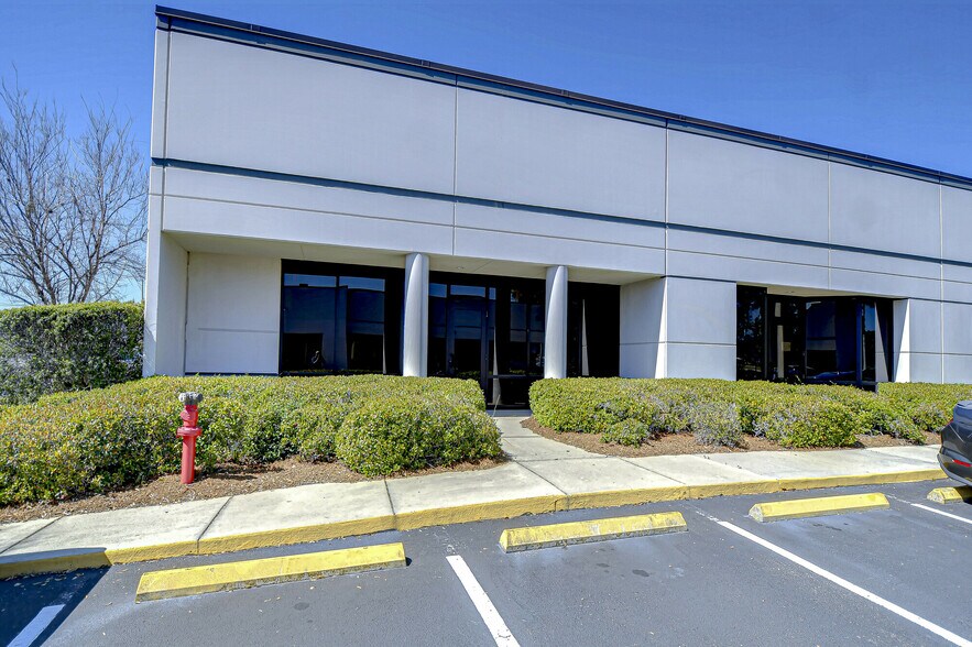 More Photos Of 10770 N 46th, Tampa Medical For Lease