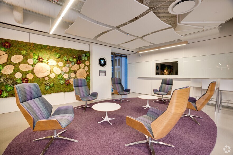More Photos Of 200 W Madison St, Chicago Office For Lease