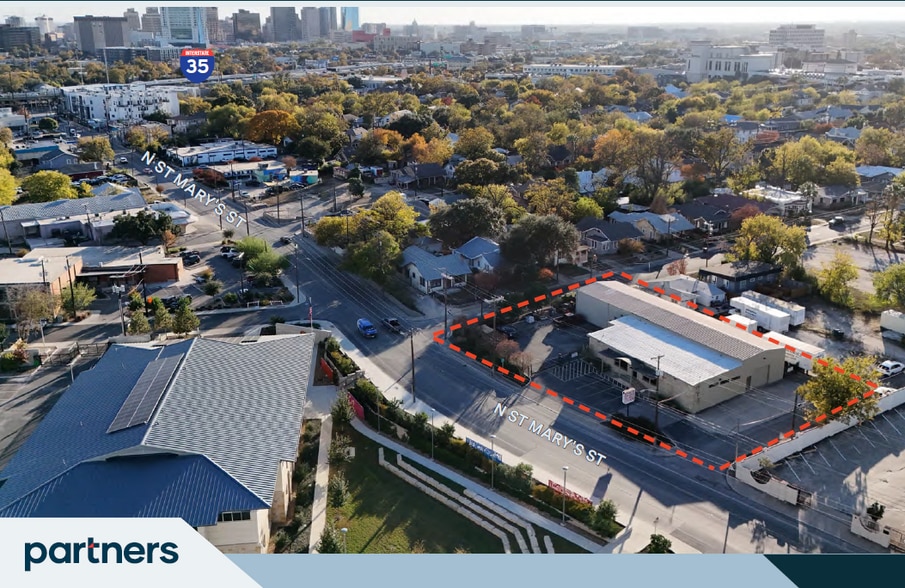 Primary Photo Of 2107 N Saint Marys St, San Antonio Loft Creative Space For Sale