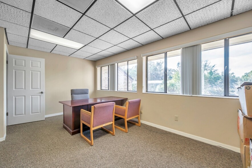 More Photos Of 2139 NE Coachman Rd, Clearwater Office For Sale