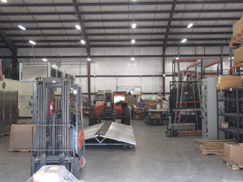 More Photos Of 21061 Gene Campbell Blvd, New Caney Warehouse For Sale