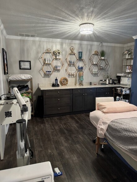 More Photos Of 555 W Granada Blvd, Ormond Beach Medical For Sale