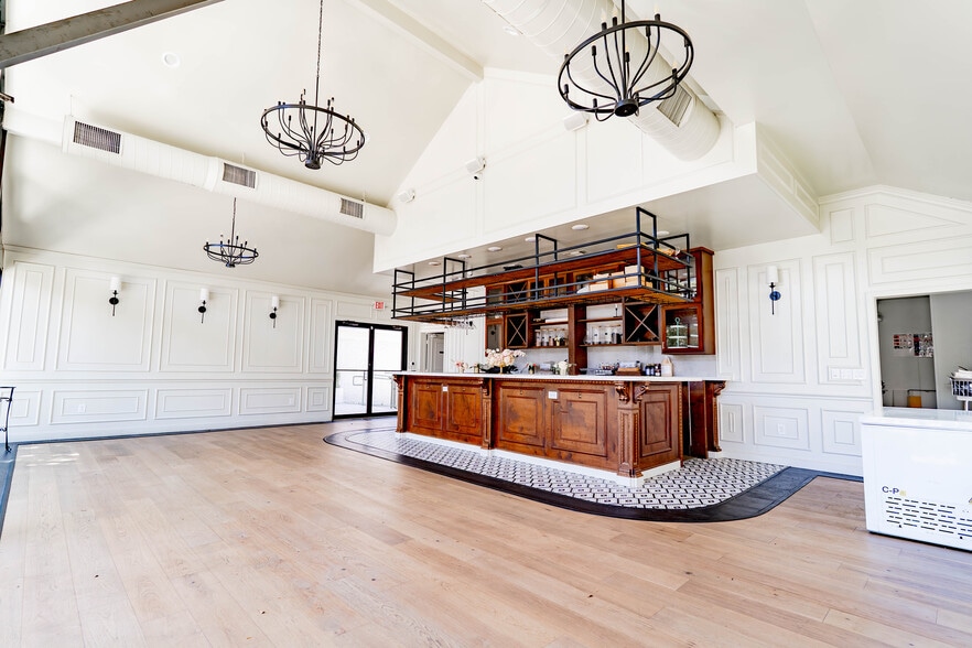 More Photos Of 1220-1226 W Clay St, Houston Restaurant For Lease