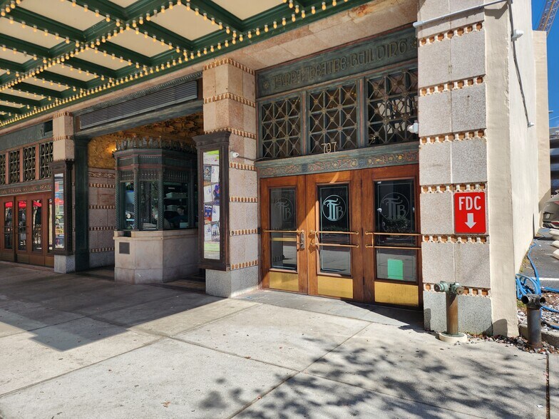More Photos Of 707 N Franklin St, Tampa Office For Lease