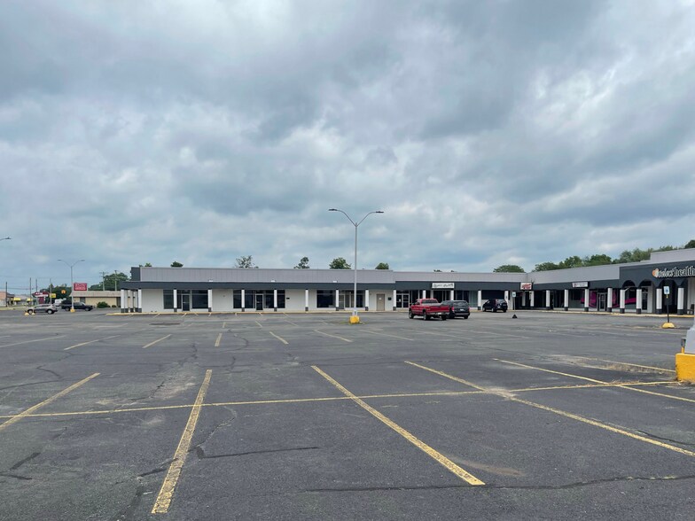 More Photos Of 430-488 Marshall St, Coldwater Unknown For Lease