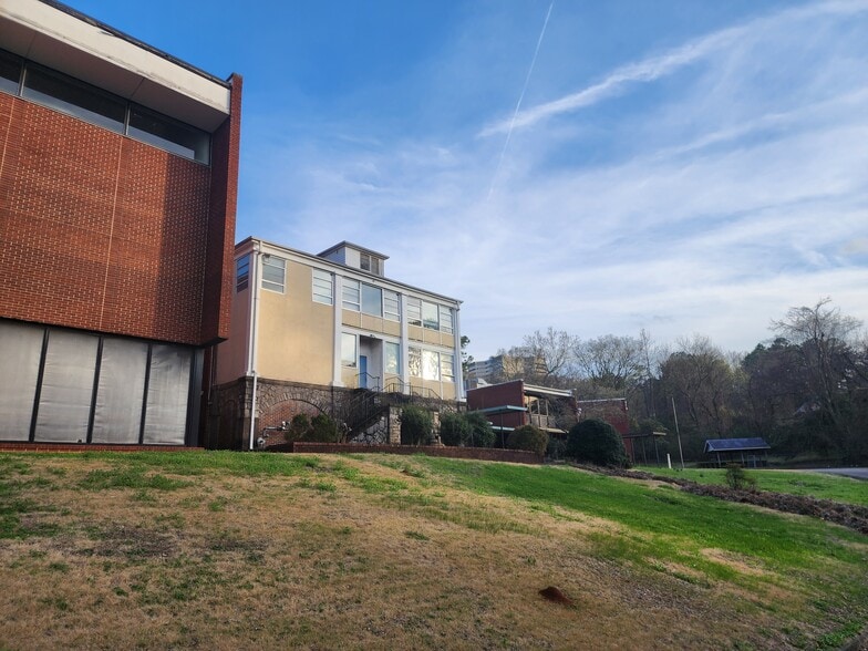More Photos Of 301 21st Ave S, Birmingham Schools For Sale