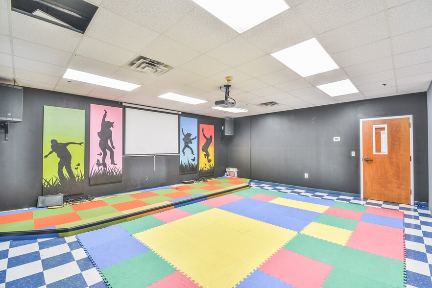 More Photos Of 1400 Grayson Hwy, Lawrenceville Religious Facility For Sale