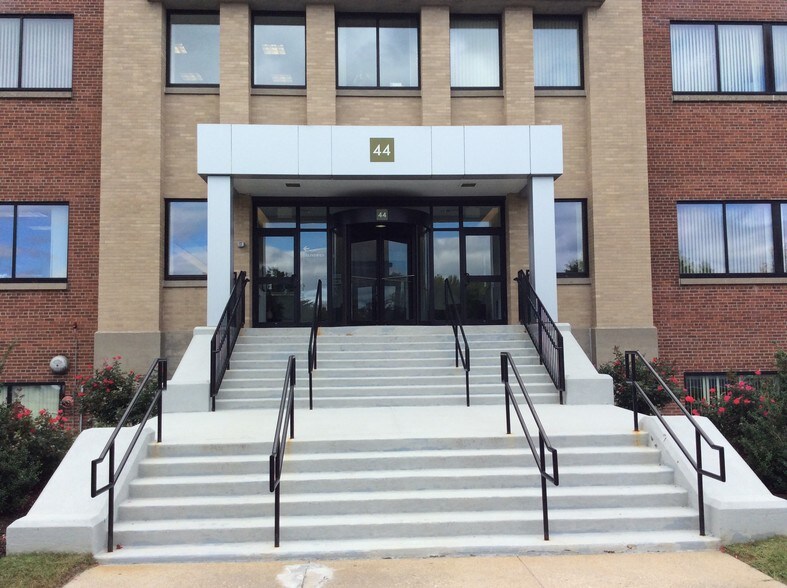 More Photos Of 44 Shelter Rock Rd, Danbury Unknown For Lease