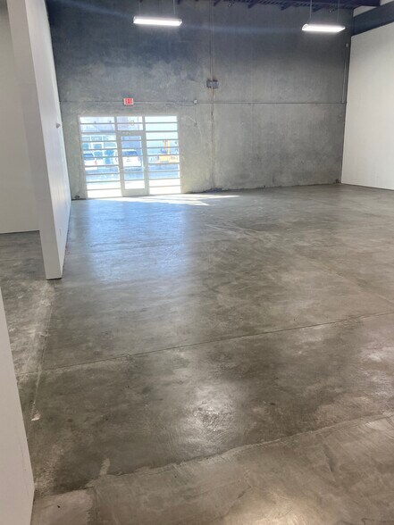 More Photos Of 5940 Lower Birdville Rd, Haltom City Warehouse For Lease