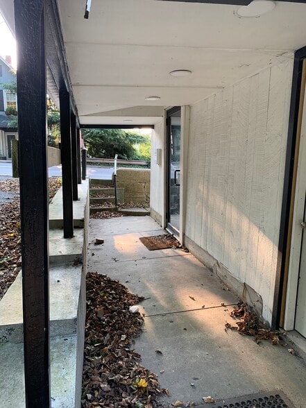More Photos Of 5717 Falls Rd, Baltimore Loft Creative Space For Lease