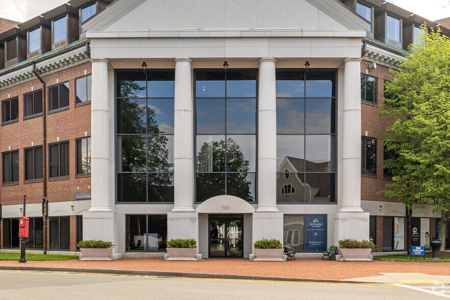 More Photos Of 500 Victory Rd, Quincy Office For Lease