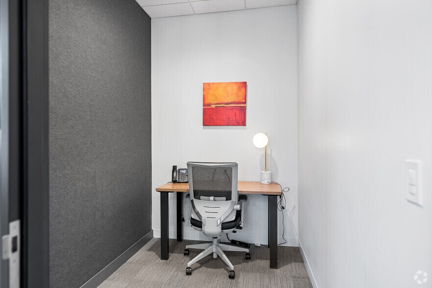 More Photos Of 44 S Broadway, White Plains Coworking Space