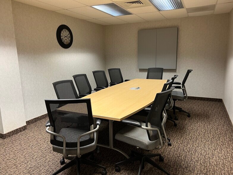 More Photos Of 150 Springside Dr, Akron Medical For Lease