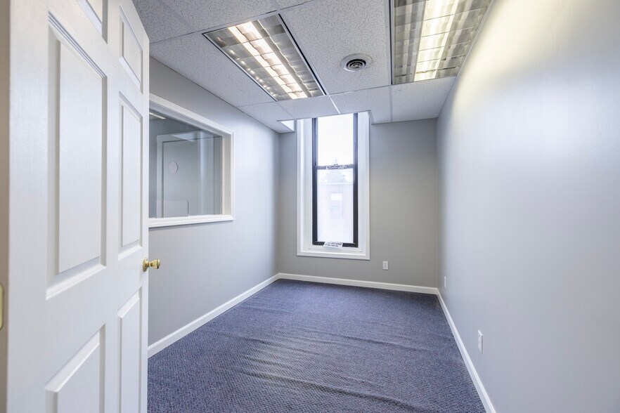 More Photos Of 2 W Main St, Victor Storefront Retail Office For Lease