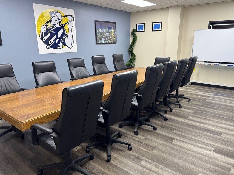 More Photos Of 910 KCK Way, Cedar Hill Distribution For Sale