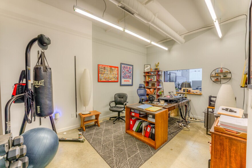 More Photos Of 2259 Young Ave, Memphis Apartments For Sale