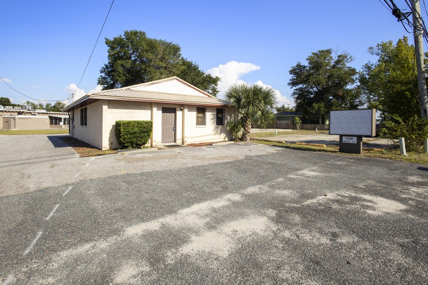 Primary Photo Of 1308 Balboa Ave, Panama City Office For Sale