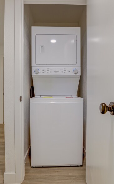 More Photos Of 1100 N California St, Chandler Multifamily For Sale