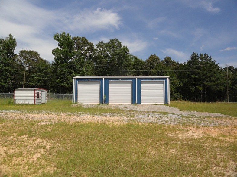 More Photos Of 235 Shiloh Church Rd, Ellisville Distribution For Sale