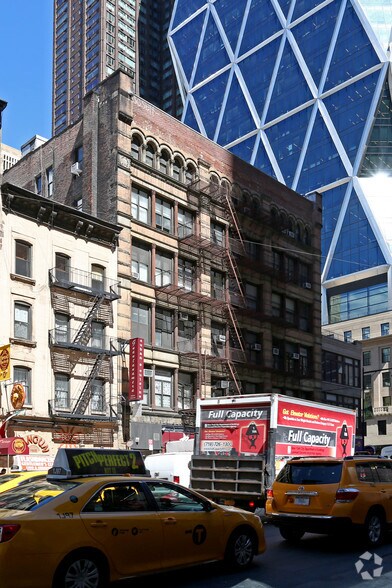 More Photos Of 939-947 Eighth Ave, New York Apartments For Lease