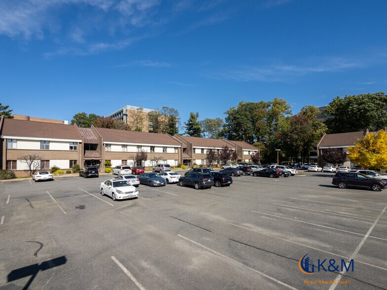 More Photos Of 8306-8310 Old Courthouse Rd, Vienna Medical For Lease