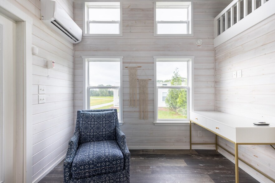 More Photos Of 2199 Roosterville Rd, Roopville Horse Stables For Sale