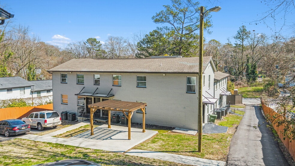 More Photos Of 150 Fairfield Pl NW, Atlanta Apartments For Sale