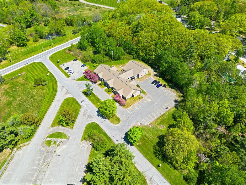 More Photos Of 24 Chase Ave, Waterville Office For Sale