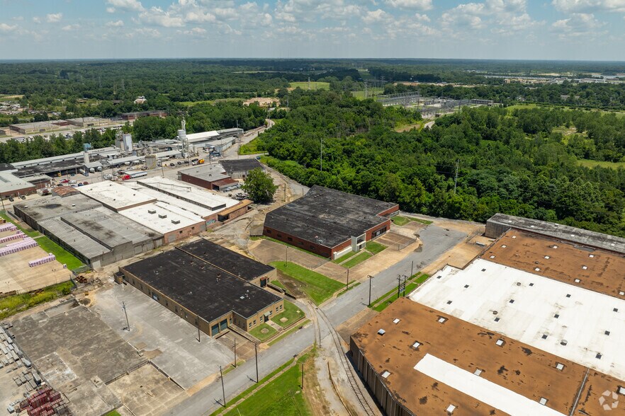 More Photos Of 730-750 Huron St, Memphis Warehouse For Lease