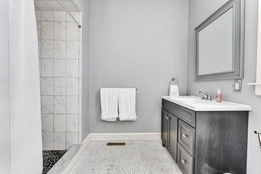 More Photos Of 453 Angell St, Providence Apartments For Sale