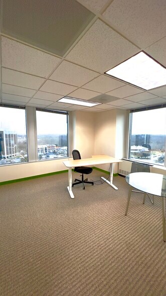More Photos Of 7500 Greenway Center Dr, Greenbelt Office For Lease