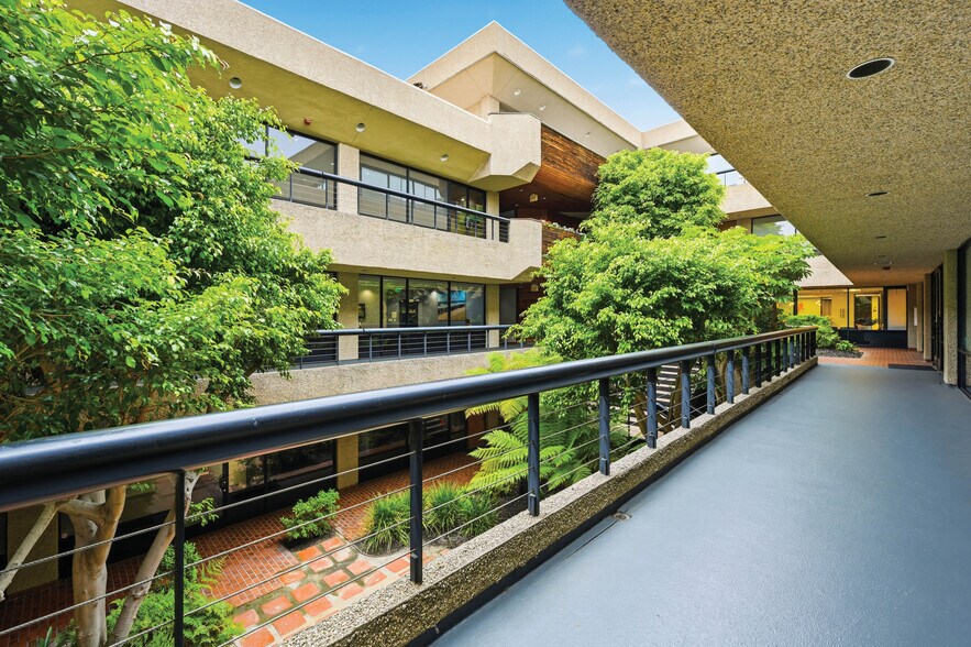 More Photos Of 10505 Sorrento Valley Rd, San Diego Office For Sale