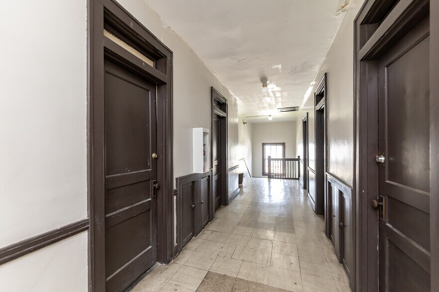 More Photos Of , Memphis Multifamily For Sale