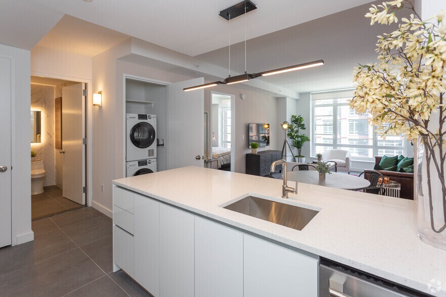 More Photos Of 199 2nd St, Mineola Apartments For Lease