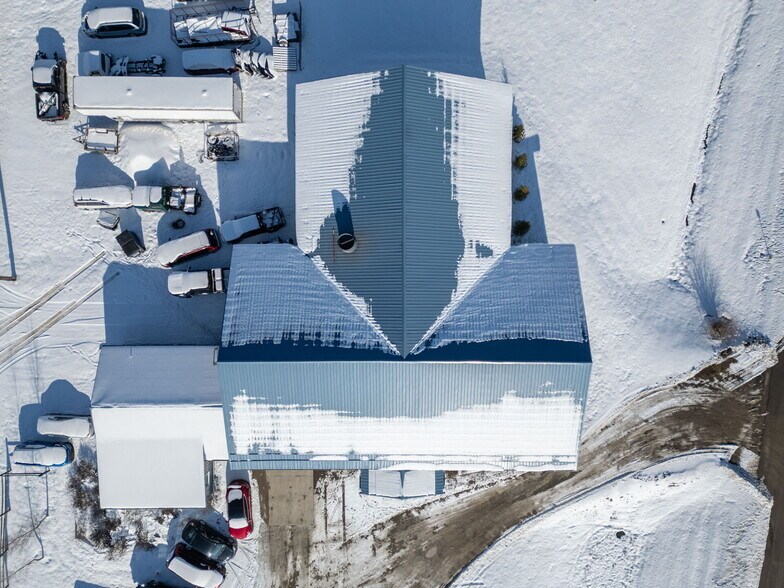 More Photos Of 5220 Maple Ln, Cuba Auto Repair For Sale