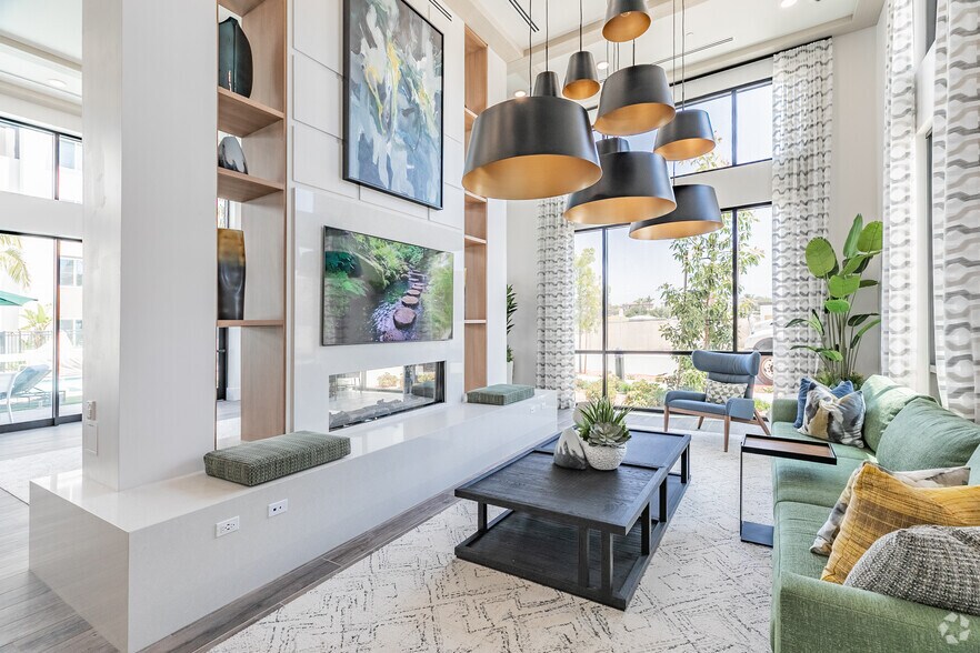 More Photos Of 1445 Town Center Dr, Chula Vista Apartments For Lease