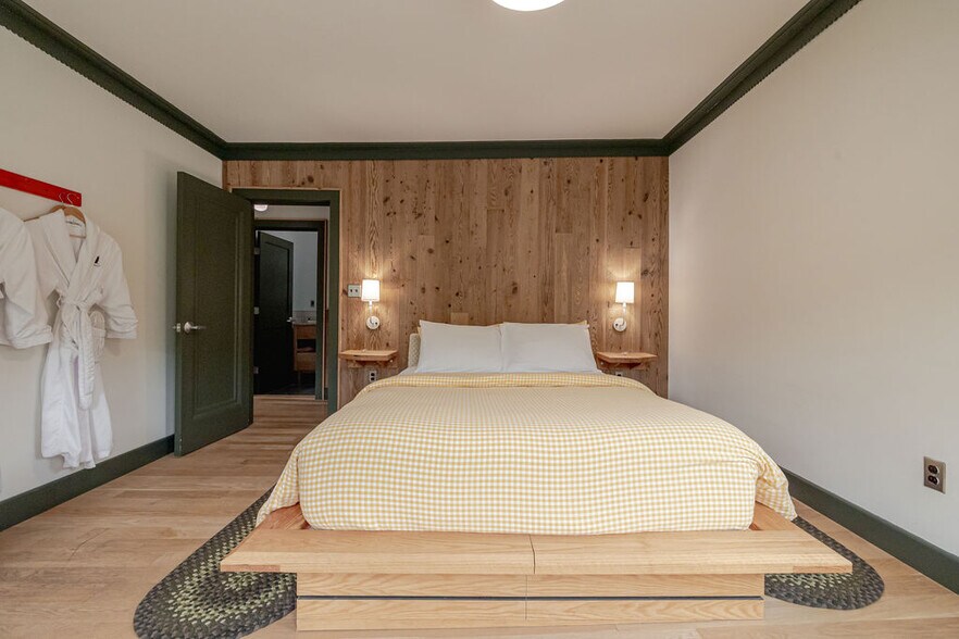 More Photos Of 37 Catamount Rd Hillsdale, Hillsdale Hotel For Sale