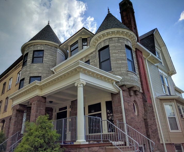 More Photos Of 569-571 Martin Luther King Jr Blvd, Newark Office For Lease