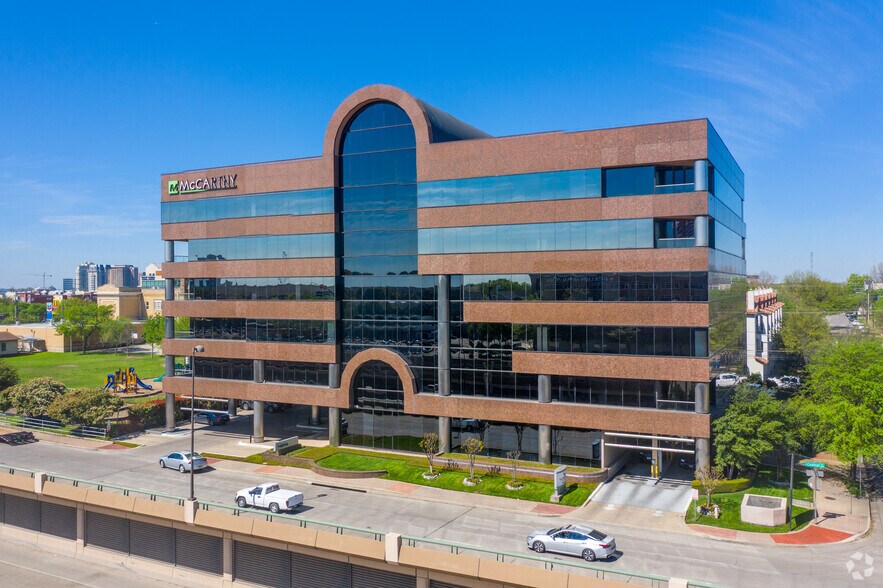 Primary Photo Of 4245 N Central Expy, Dallas Loft Creative Space For Lease