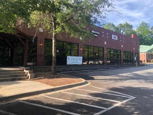 More Photos Of 1641 Matthews Township Pky, Matthews Freestanding For Lease