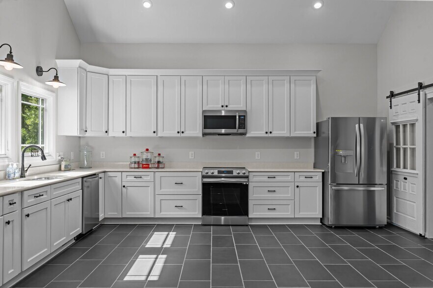 More Photos Of 202 W Main St, Sanford Office Residential For Sale