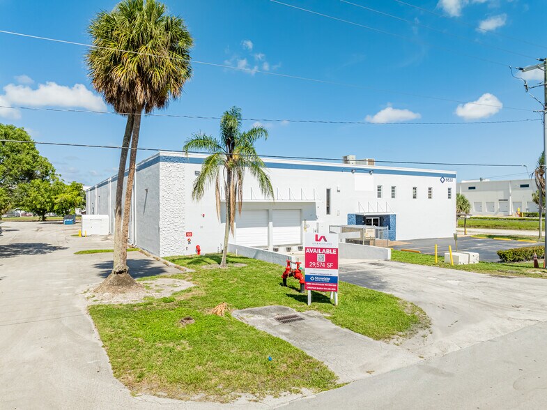 More Photos Of 6630 NW 16th Ter, Fort Lauderdale Warehouse For Lease
