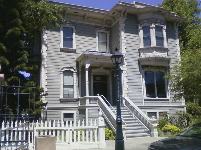 More Photos Of 654 13th St, Oakland Unknown For Lease