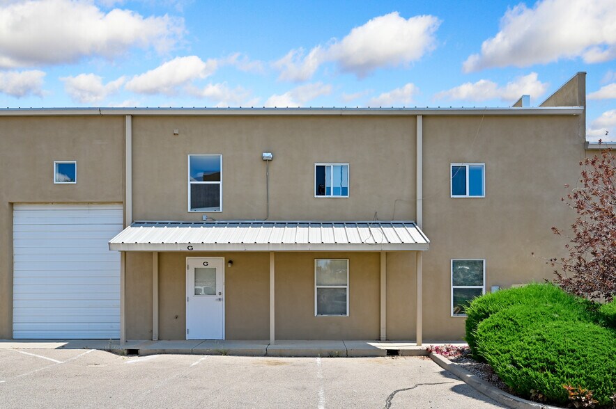 More Photos Of 21 Bisbee Ct, Santa Fe Warehouse For Sale