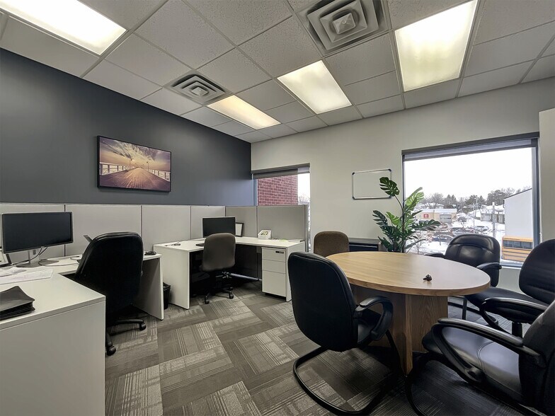 More Photos Of 3750 Boul Du Royaume, Saguenay Office For Lease