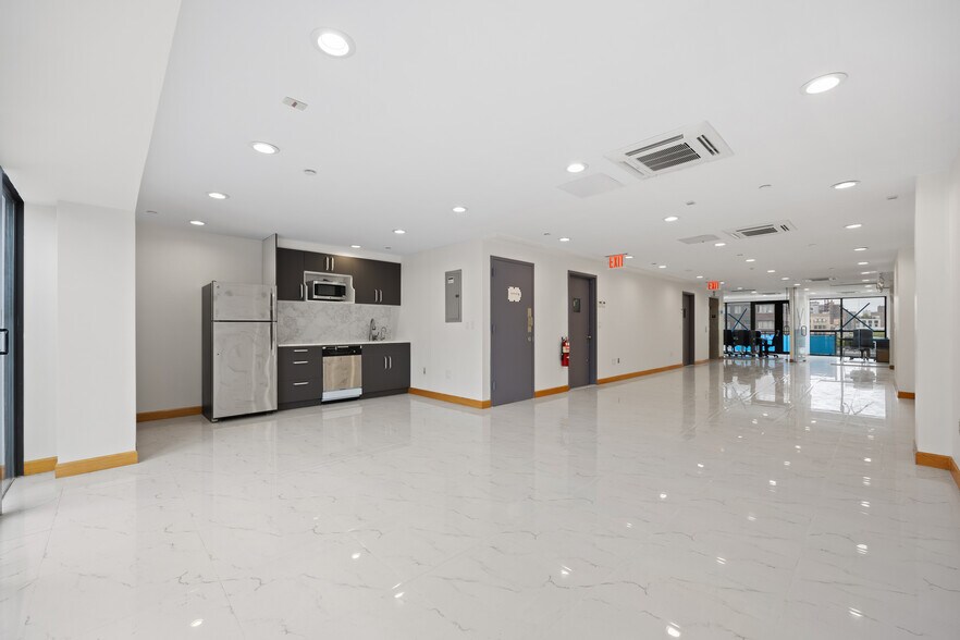 More Photos Of 78 Bowery, New York Medical For Sale